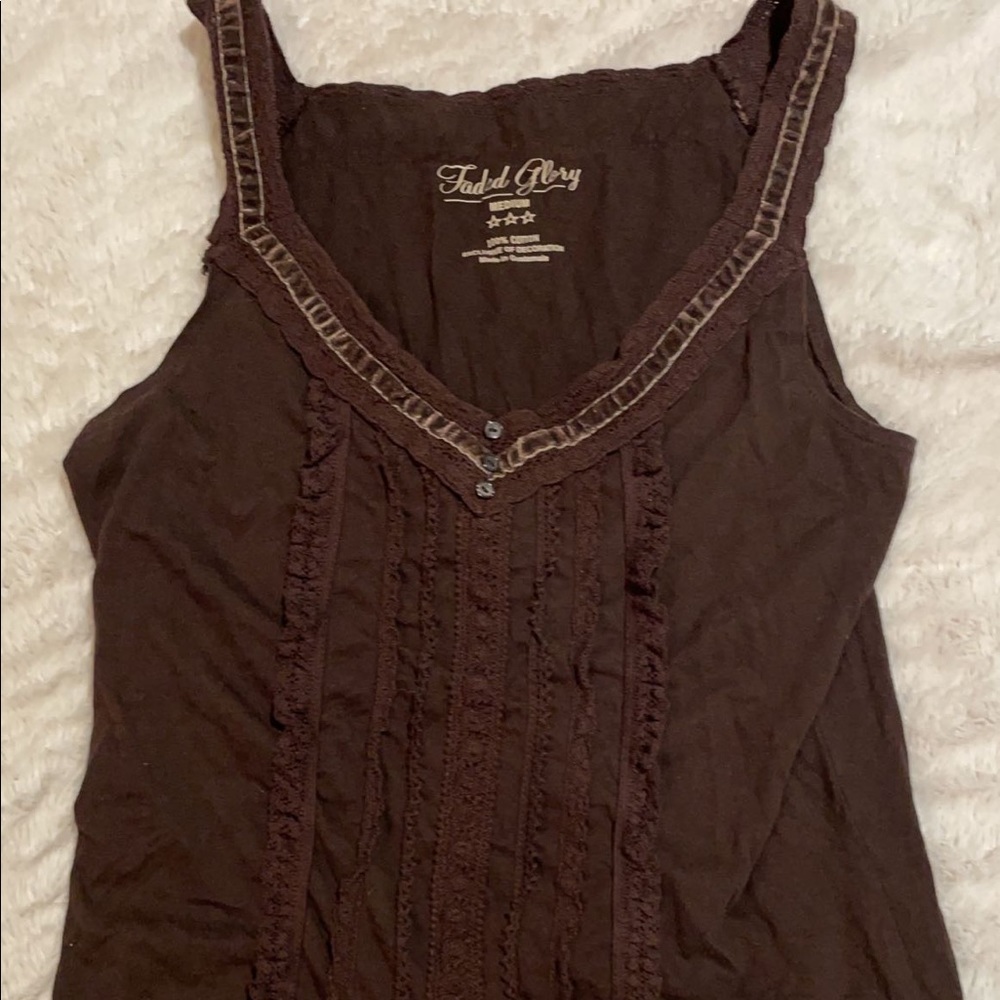 Women’s tank top.